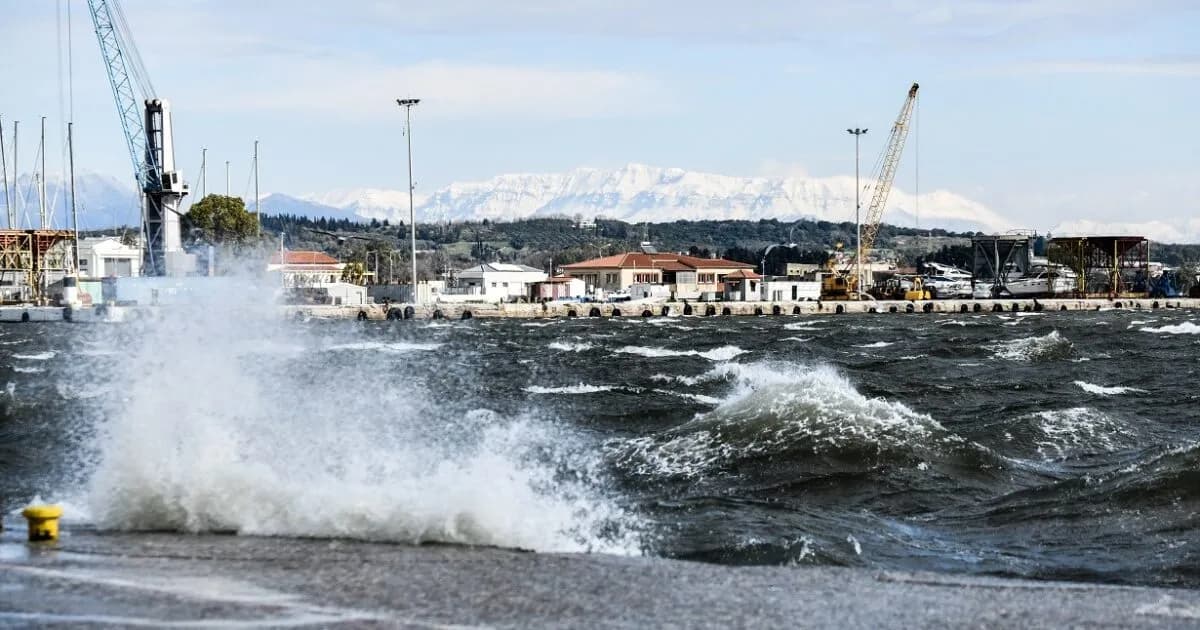 Πολύ Υψηλός Κίνδυνος Πυρκαγιάς Σήμερα σε Αττική και Εύβοια