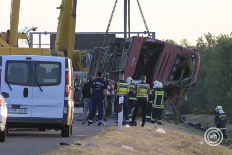 Τραγωδία: 12 νεκροί σε δυστύχημα με λεωφορείο στην Ουγγαρία
