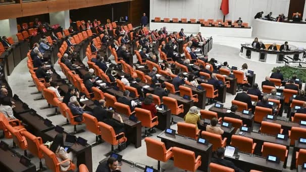 Η Τουρκία ψήφισε ιστορικό νόμο για τους μαχητές του PKK