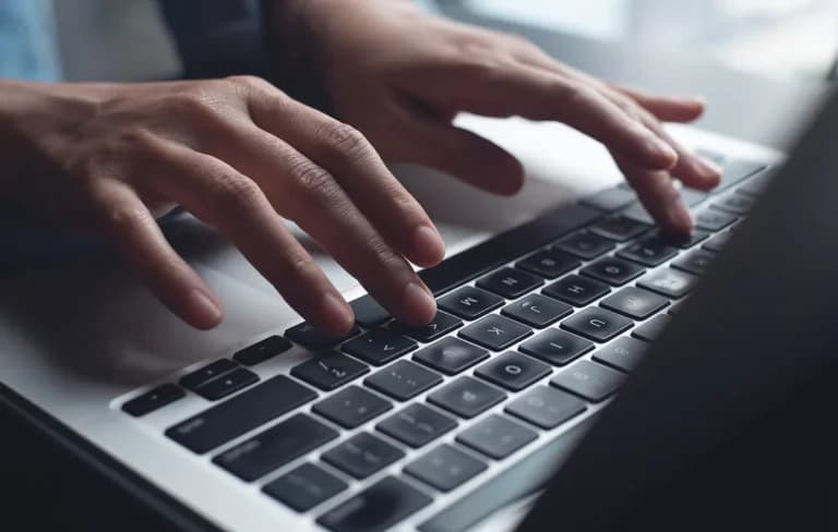 Η ΔΥΠΑ ανοίγει 8.000 νέες θέσεις για ανέργους άνω των 55 ετών