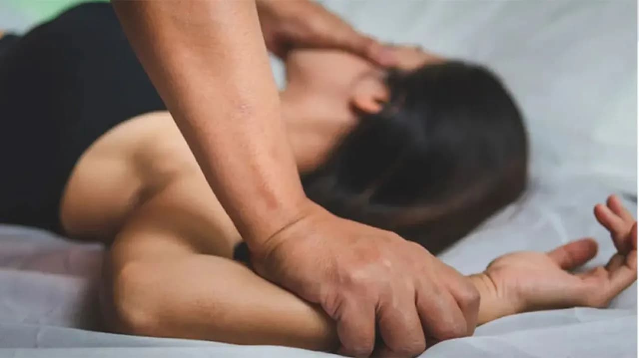 Η Αστυνομία διερευνά βιασμό δύο Βρετανίδων στη Ζάκυνθο