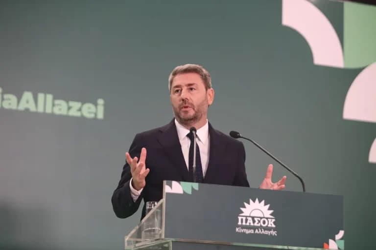 Το ΠΑΣΟΚ «κλειδώνει» τα ψηφοδέλτια πριν από τη ΔΕΘ