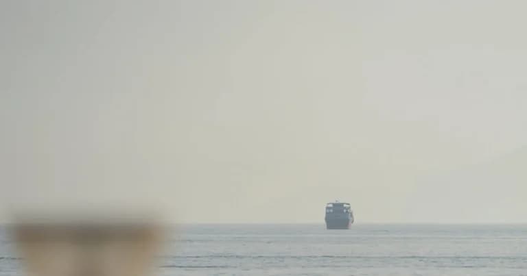 Βλήμα χτύπησε πετρελαιοφόρο στα ανοιχτά του Γιανμπού