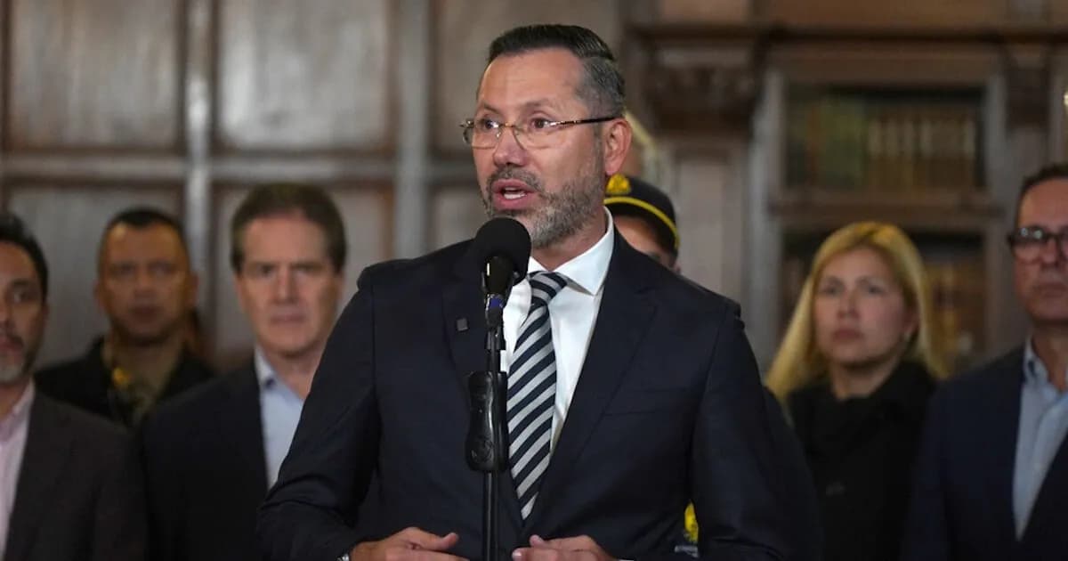 Σεισμός στην Κολομβία: σάλος με τον υπουργό Στέγασης