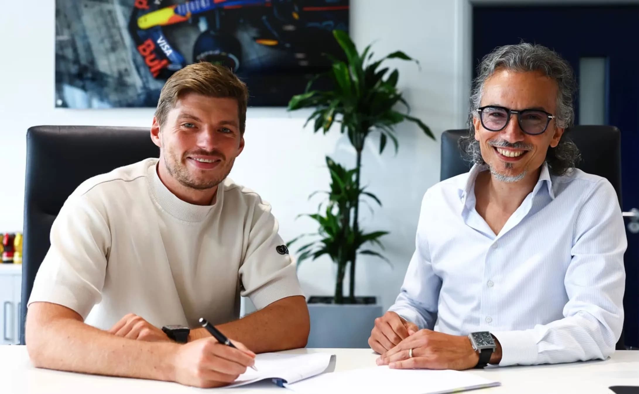 Ο Φερστάπεν έμεινε στη Red Bull με συμβόλαιο έως το 2030