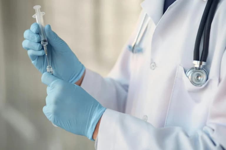 Το πρώτο εμβόλιο γρίπης mRNA υπό αξιολόγηση από την ΕΕ