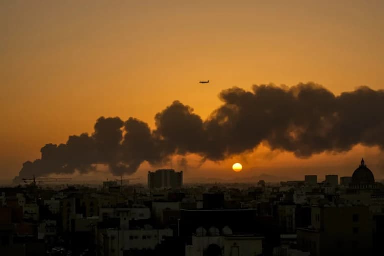 Οι Χούθι επιτέθηκαν με drones στο αεροδρόμιο Νατζράν