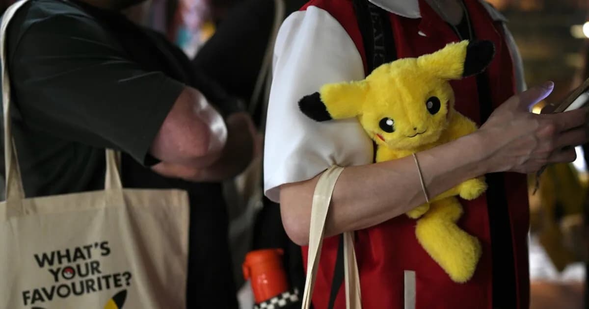Οι κουκουλοφόροι έκλεψαν κάρτες Pokémon αξίας 80.000 ευρώ