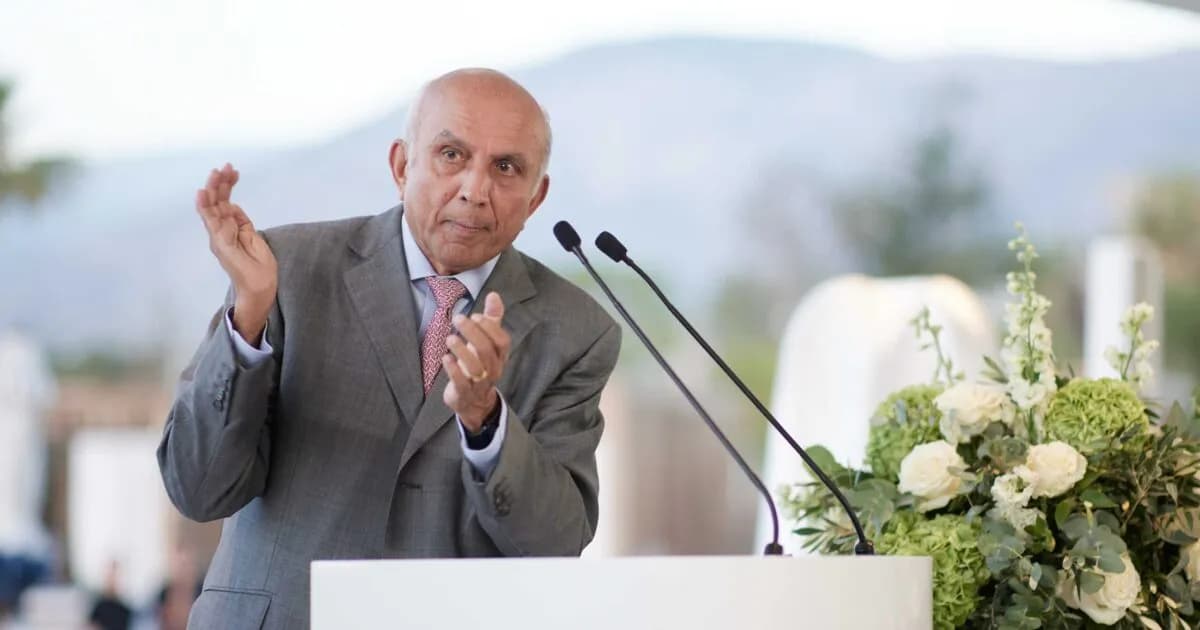 Το CVC διαπραγματεύεται την πώληση της Vivartia σε Fairfax