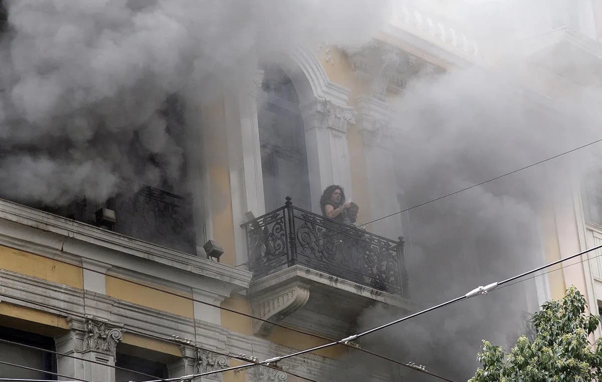Στην ανακρίτρια η 46χρονη για τον εμπρησμό της Marfin