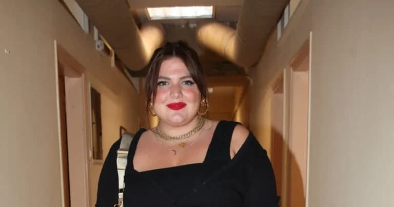 Η Δανάη Μπάρκα έφτιαξε φανουρόπιτα για τον Άγιο Φανούριο