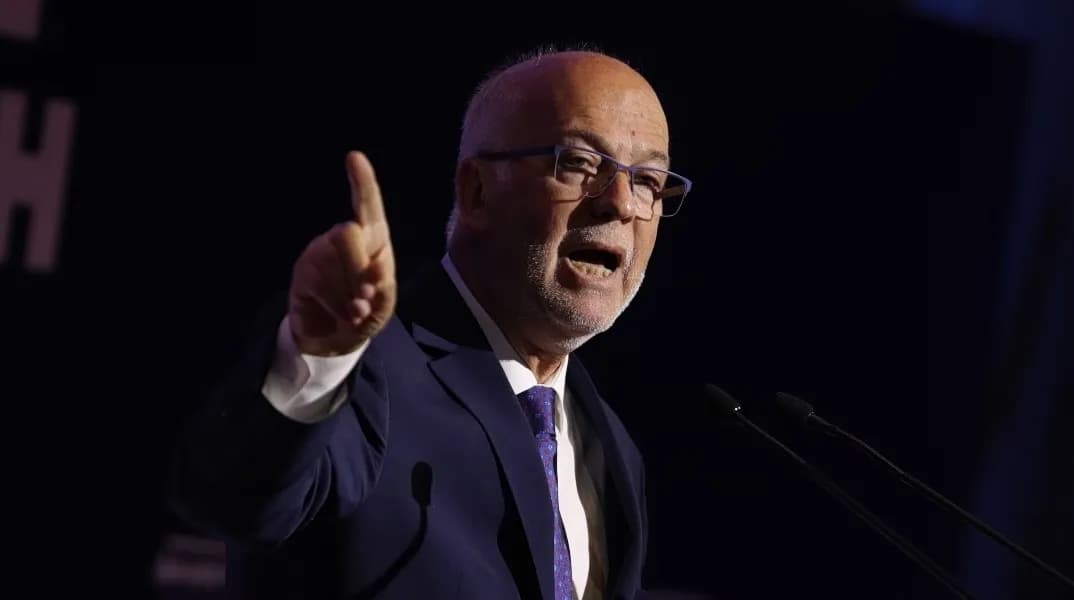 Ο Φλωρίδης απαντά αιχμηρά στον Τσίπρα για τη Δικαιοσύνη