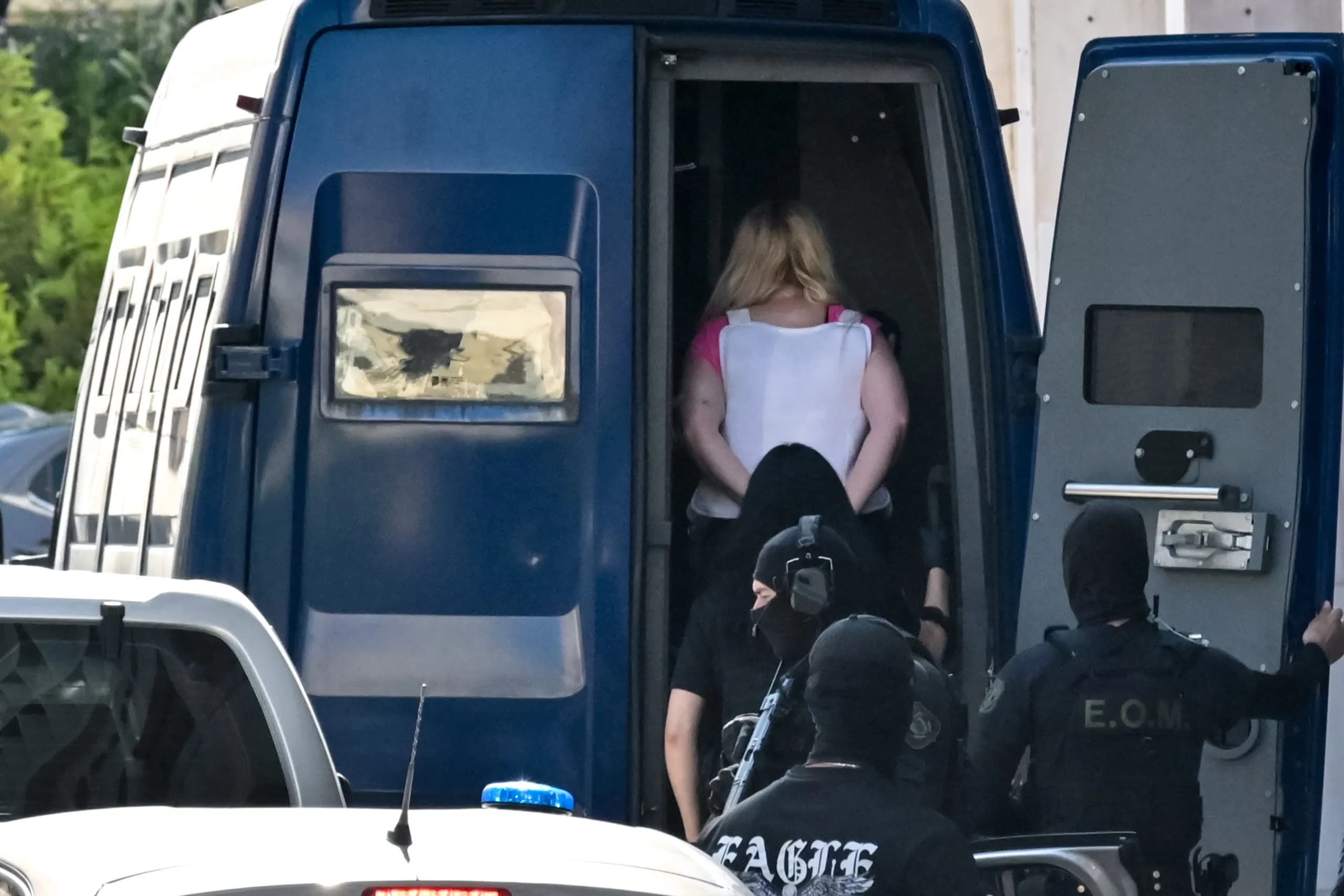 Η 46χρονη προφυλακίστηκε για τον εμπρησμό της Marfin