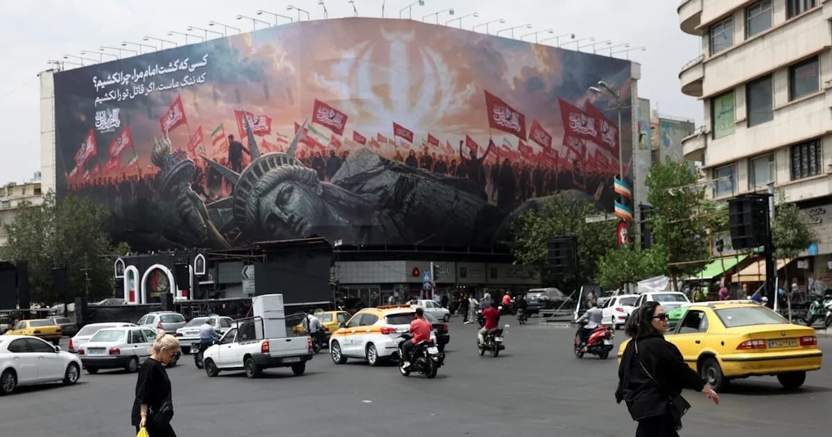 Το Ιράν προειδοποιεί τις ΗΠΑ για «μπούμερανγκ» κυρώσεων