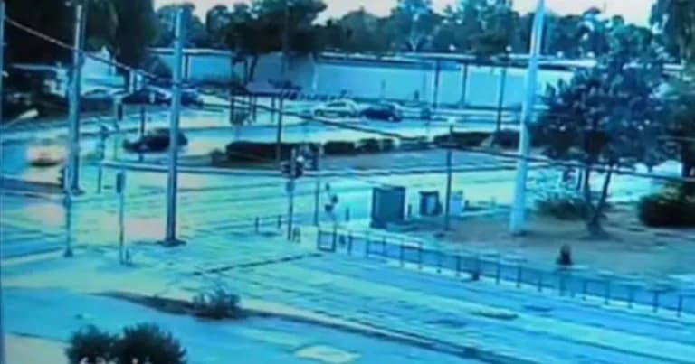 Κλινικά νεκρός ο 39χρονος μετά το τροχαίο στη Βούλα