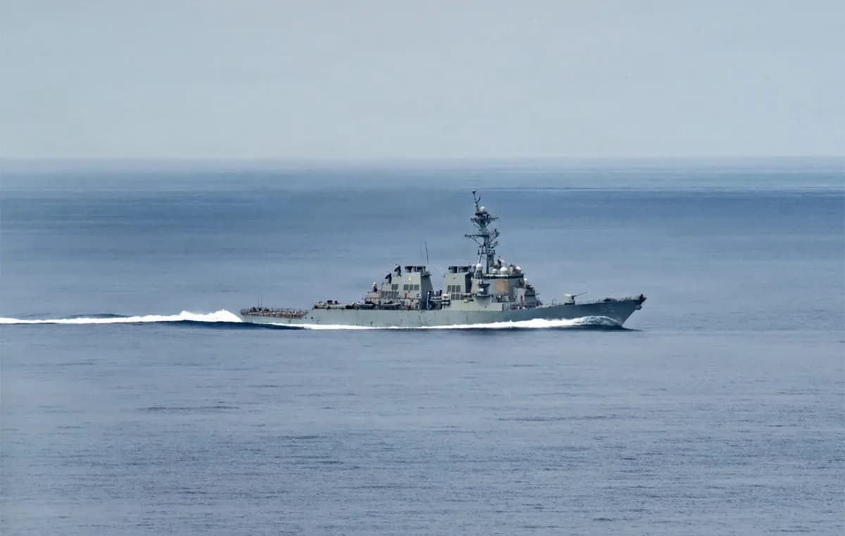 Το αντιτορπιλικό USS Benfold έμεινε 4 μέρες χωρίς ρεύμα