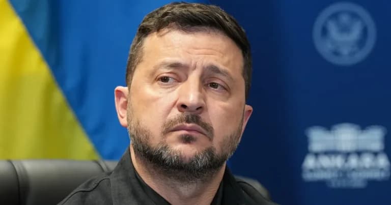 Ο Ζελένσκι: Πλήγμα Roscosmos και αεροδρόμιο Ρωσίας