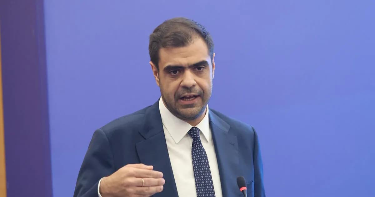 Ο Μαρινάκης προαναγγέλλει μόνιμα μέτρα στήριξης στη ΔΕΘ