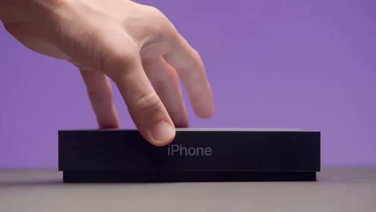 Η Apple αποκαλύπτει το αναδιπλούμενο iPhone Ultra