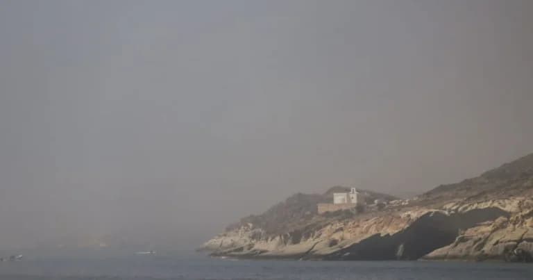 Η ομίχλη στις Κυκλάδες: Ο Κολυδάς εξηγεί το φαινόμενο