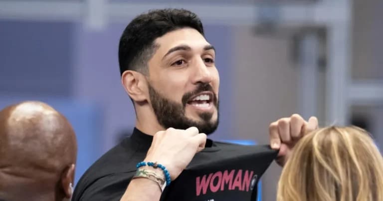 Ο Ενές Καντέρ αποβλήθηκε από αγώνα του WNBA μετά από ένταση