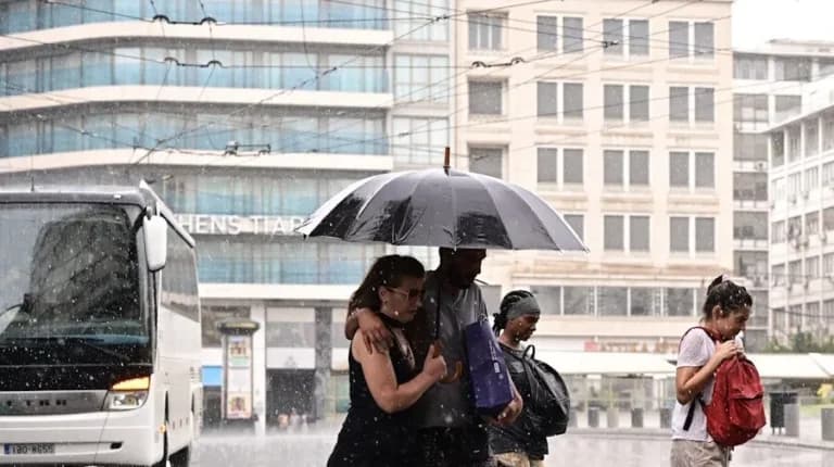 Καιρός: Καταιγίδες έως την Πέμπτη, μετά κύμα ζέστης 39°C