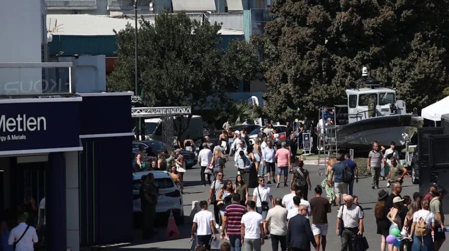 ΔΕΘ: Πακέτο 1,7 δισ. με φοροελαφρύνσεις για αυτοαπασχολούμενους