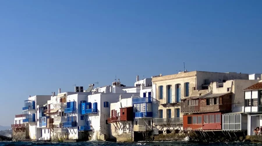 Μύκονος: Σύλληψη 34χρονου για κλοπή Hermès και Rolex