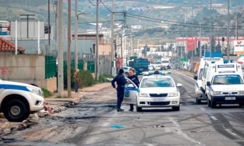 Οι συμμορίες Ρομά στρέφονται από τις ληστείες στις απάτες