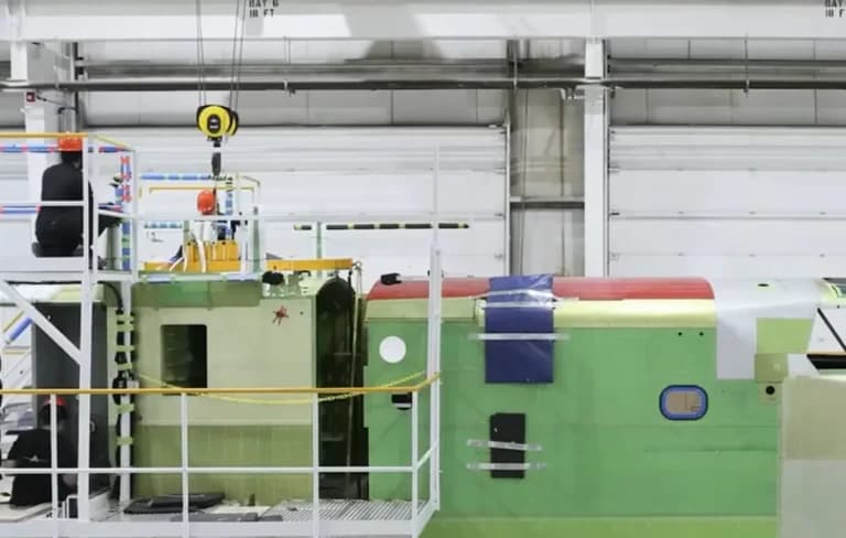 Το πρώτο ελληνικό Canadair DHC-515 στη γραμμή παραγωγής