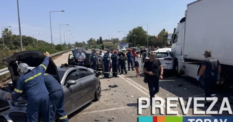 Καραμπόλα στη σήραγγα Πρέβεζας-Ακτίου με οκτώ τραυματίες