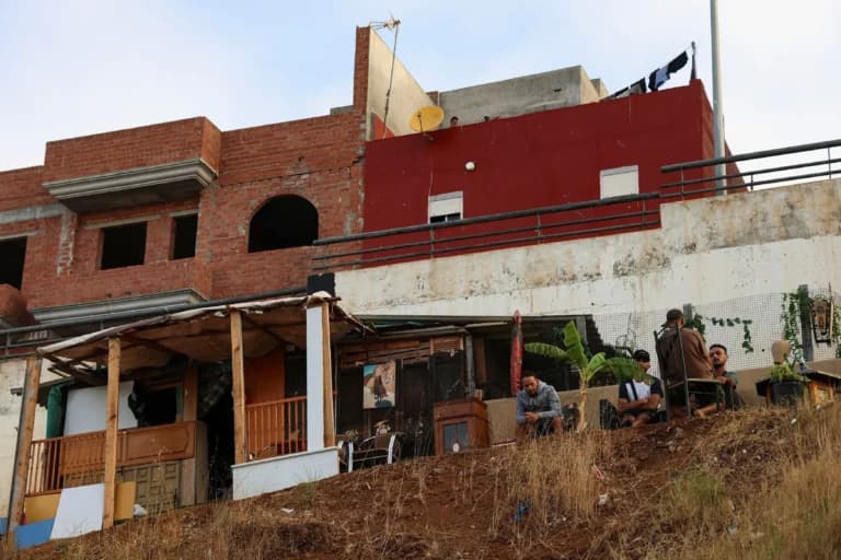 Το Μαρόκο σε συναγερμό για νέο κύμα μεταναστών στη Θέουτα