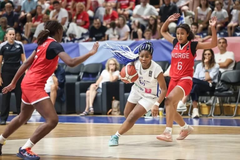 Η Ιτόγια απαντά σε ρατσιστικά σχόλια στο EuroBasket