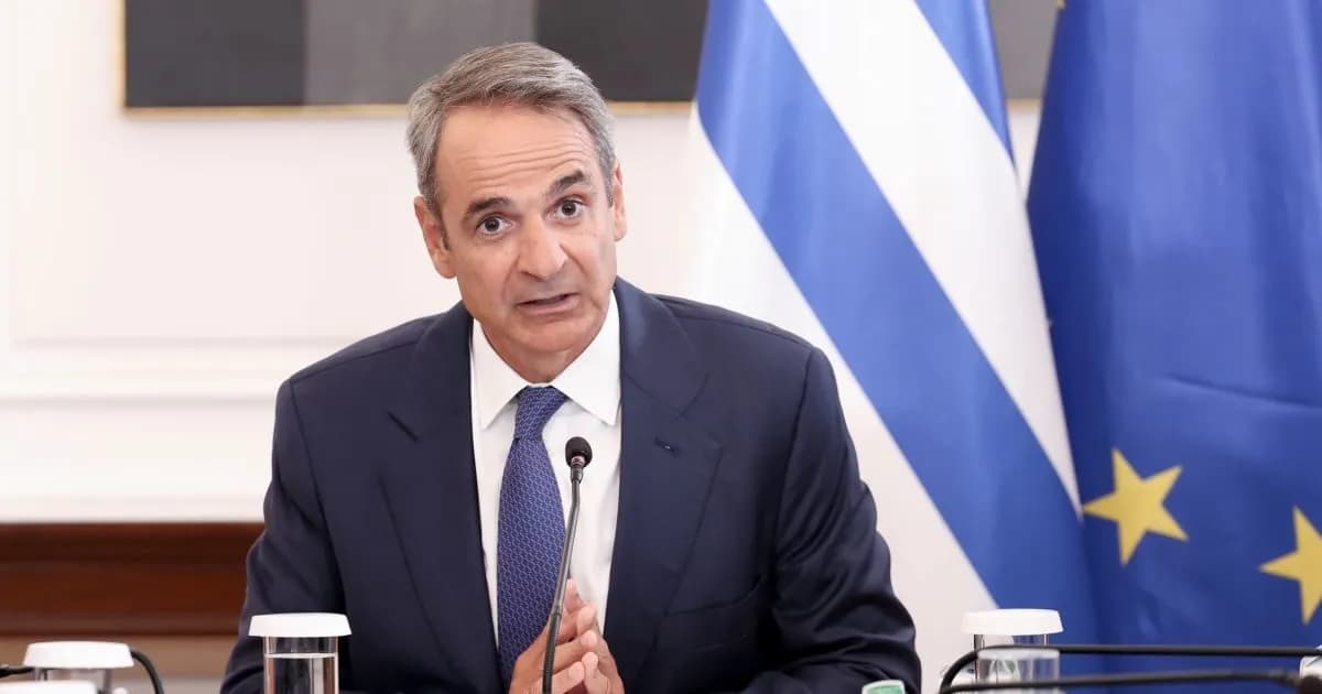 Ο Μητσοτάκης ανακοινώνει αυξήσεις στις συντάξεις χηρείας