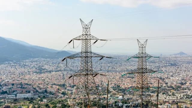 Εκτίναξη τιμών ρεύματος: Φόβοι για νέο κύμα ανατιμήσεων
