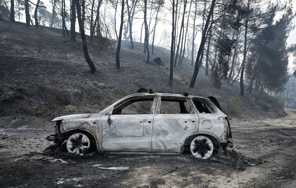 Οι πυρόπληκτοι της Χαλκιδικής καταγγέλλουν την Τροχαία