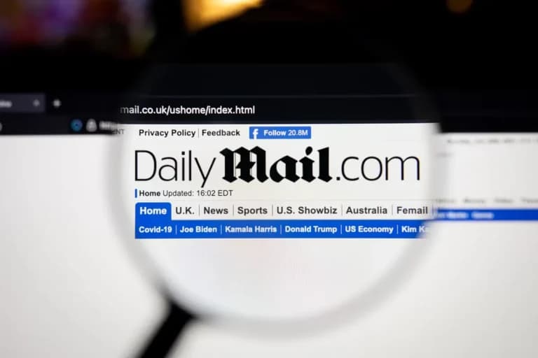 Ο Χάρι και ο Έλτον Τζον πληρώνουν τη Daily Mail