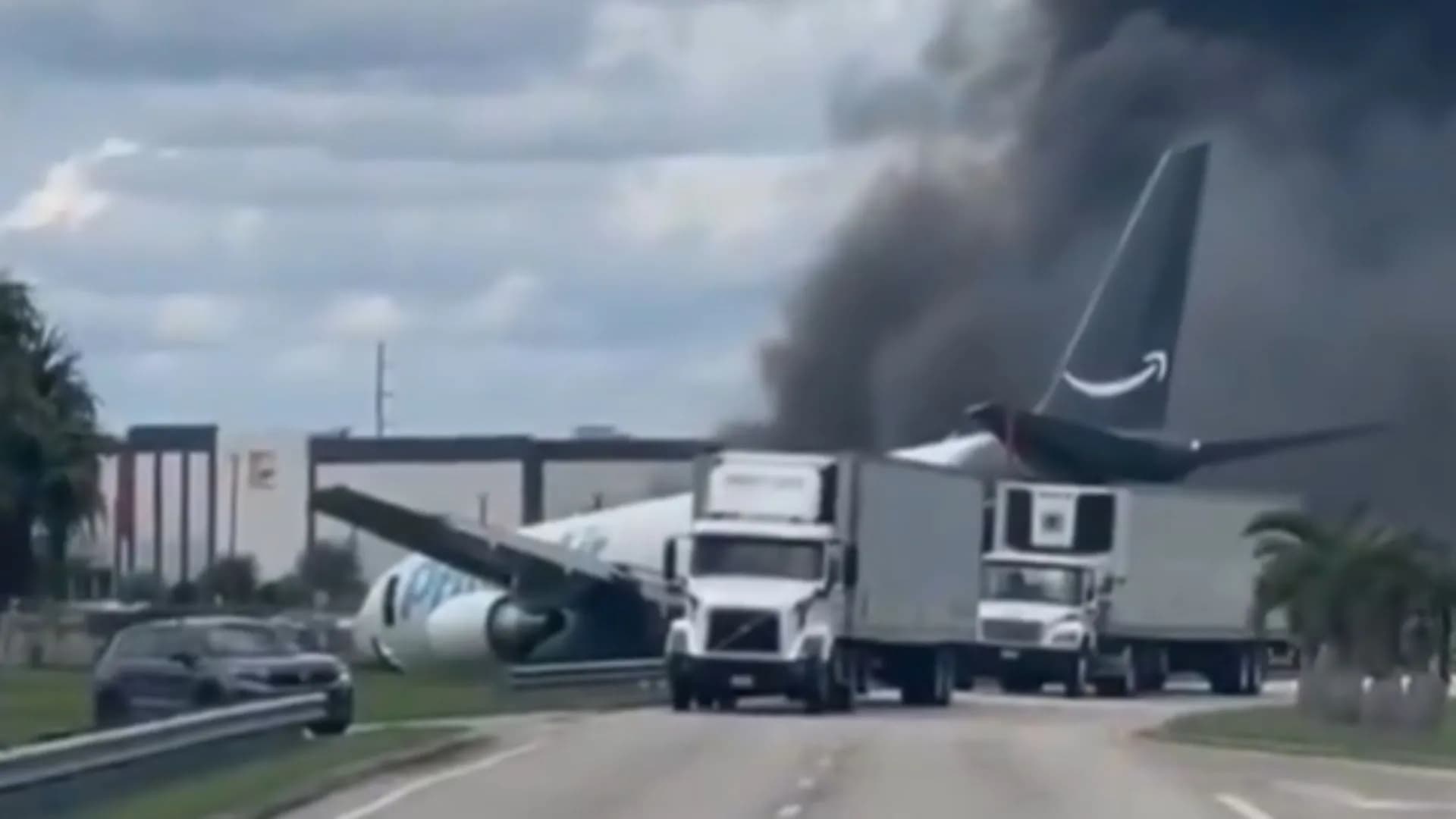Το αεροσκάφος cargo βγήκε εκτός διαδρόμου στο Μαϊάμι