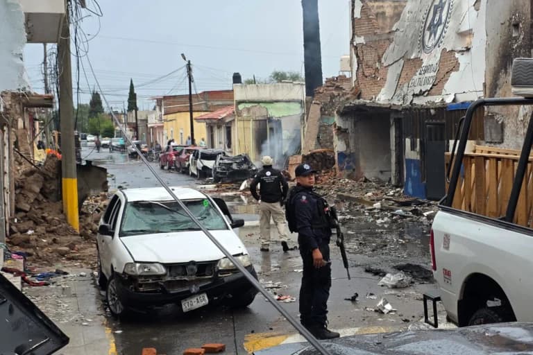 Έκρηξη με παγιδευμένο όχημα σε τμήμα στο Μεξικό