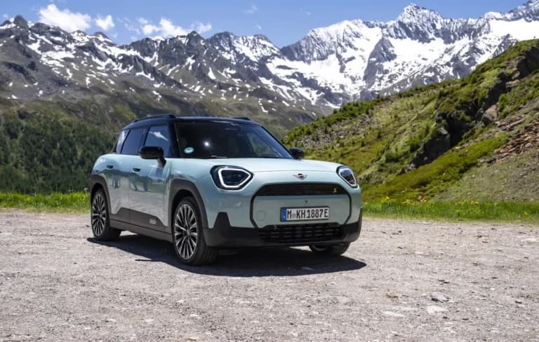 Το MINI Aceman SE φέρνει την ηλεκτροκίνηση στην πόλη