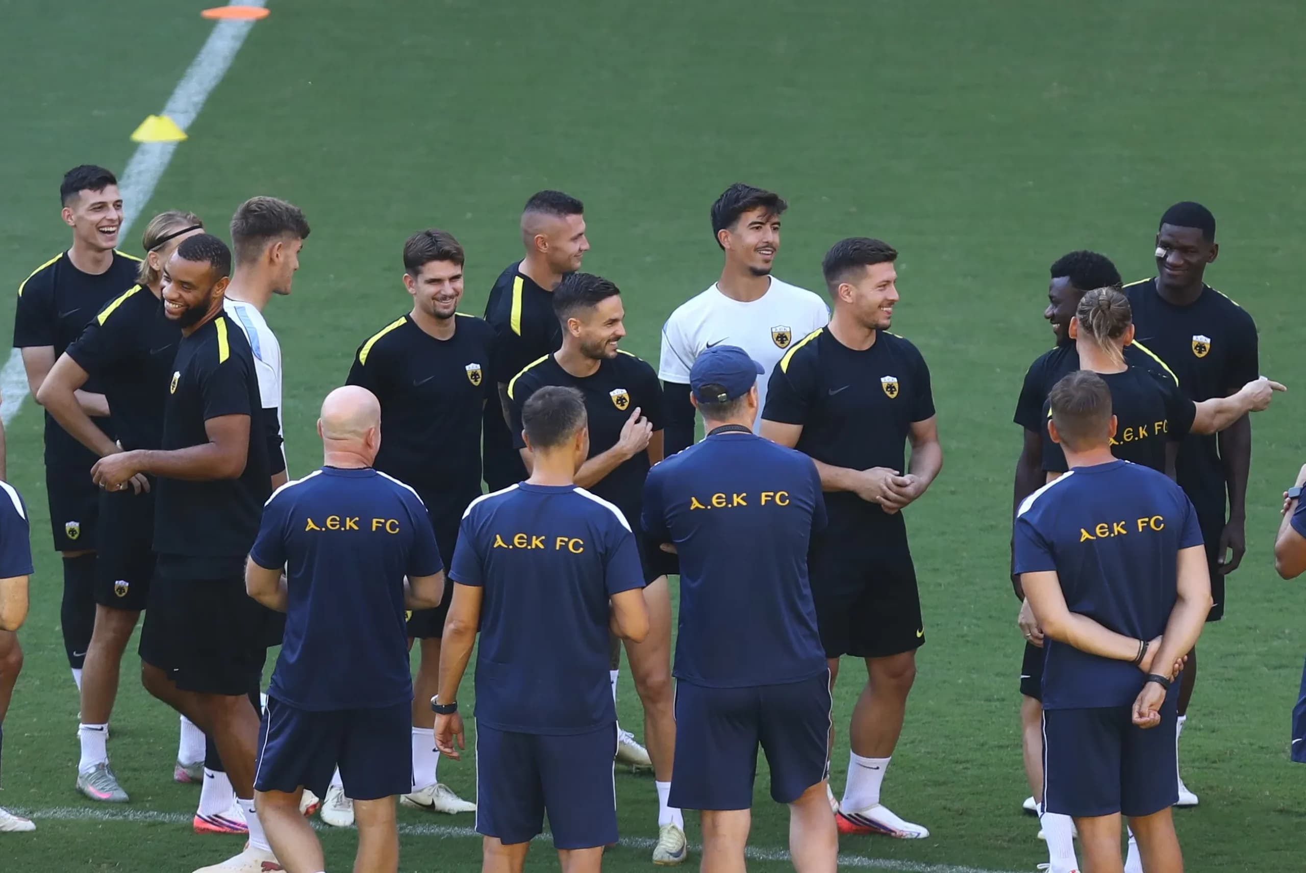 Ο Στρακόσια αμφίβολος ενόψει ΑΕΚ-ΛΑΣΚ στο Champions League