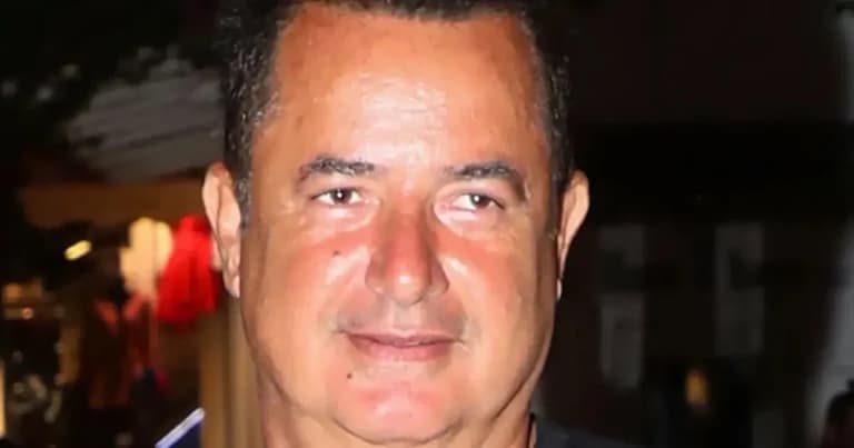 Ο Γιώργος Μαζωνάκης αποχαιρετάται από φίλους και συναδέλφους