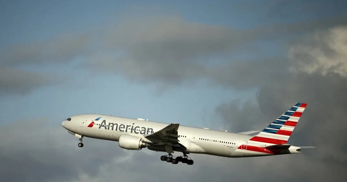 Η γυναίκα έκανε στριπτίζ σε πτήση της American Airlines