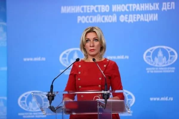 Η Ζαχάροβα απειλεί την Ευρώπη για τα εργοστάσια όπλων