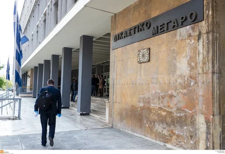 Η δίκη για την έκρηξη βόμβας στη Θεσσαλονίκη ξεκίνησε
