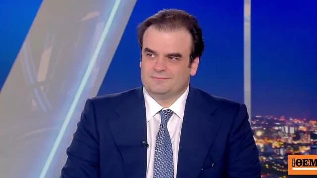 Ο Πιερρακάκης: Μείωση κόστους ρεύματος κατά 30% στη ΔΕΘ