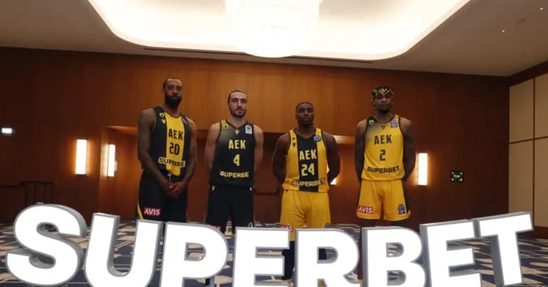 Η ΑΕΚ παρουσίασε τις νέες φανέλες για τη σεζόν 2026-27