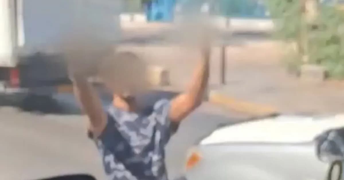 Οι Ρομά μπλόκαραν λεωφορείο και προπηλάκισαν οδηγό στον Πειραιά