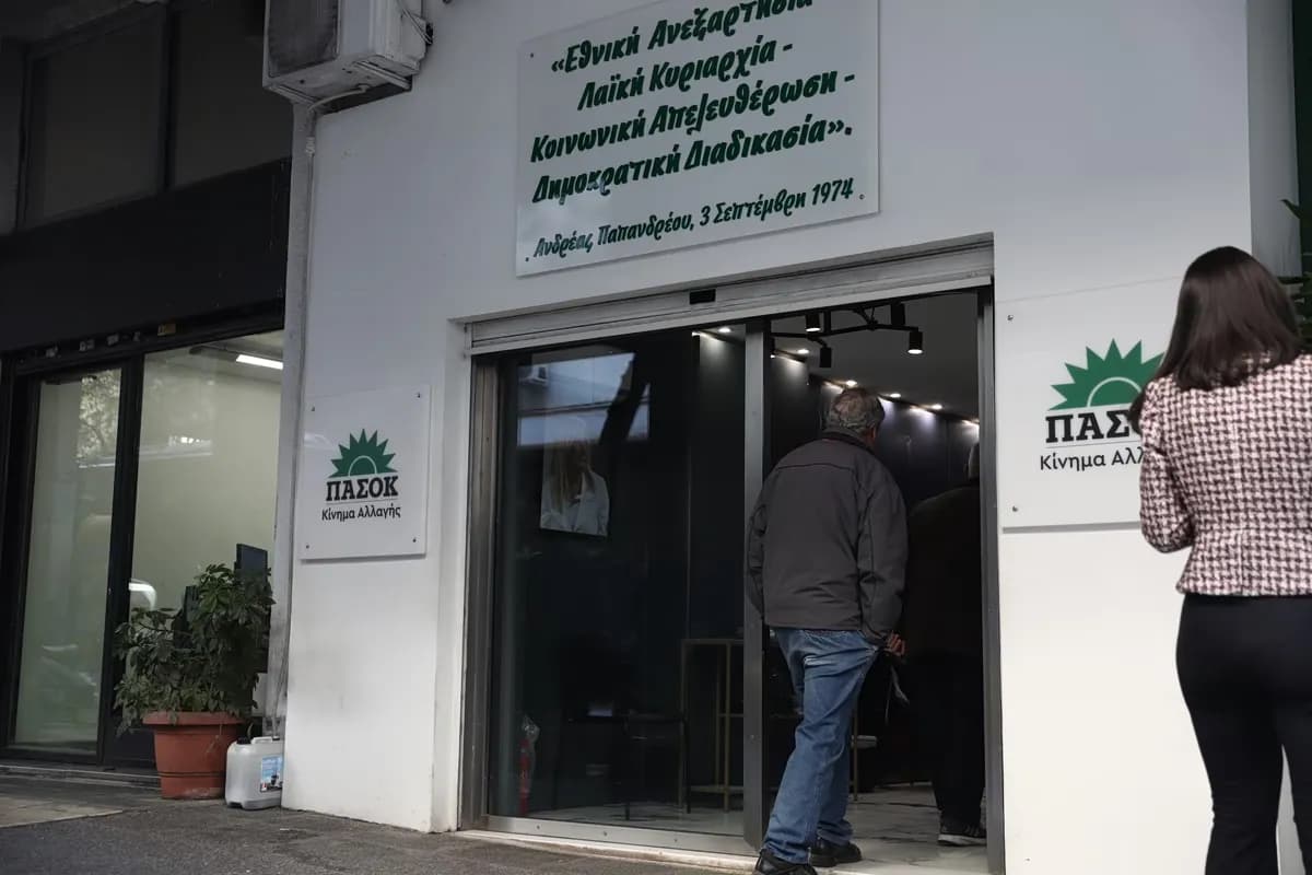 Ο Τσουκαλάς κατηγορεί τον Μητσοτάκη για το ιδιωτικό χρέος