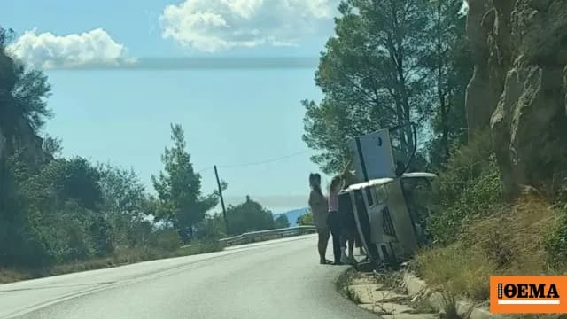 Ανατροπή Αυτοκινήτου στη Χαλκιδική – Σώα Βγήκε η Οδηγός